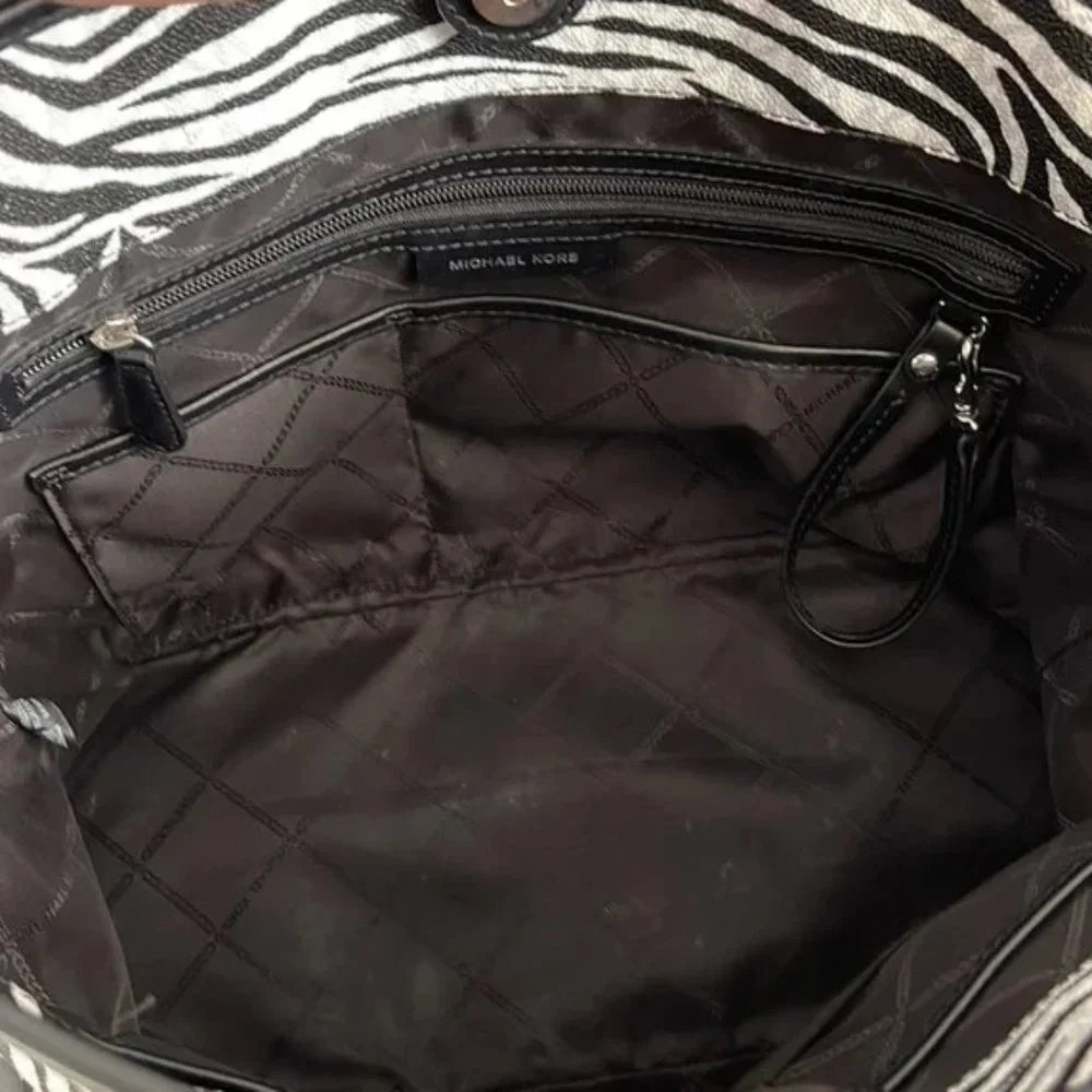 Michael Kors Carter Large Tote Bag - Zebra Print - Designer - NWT - Picture 4 of 7